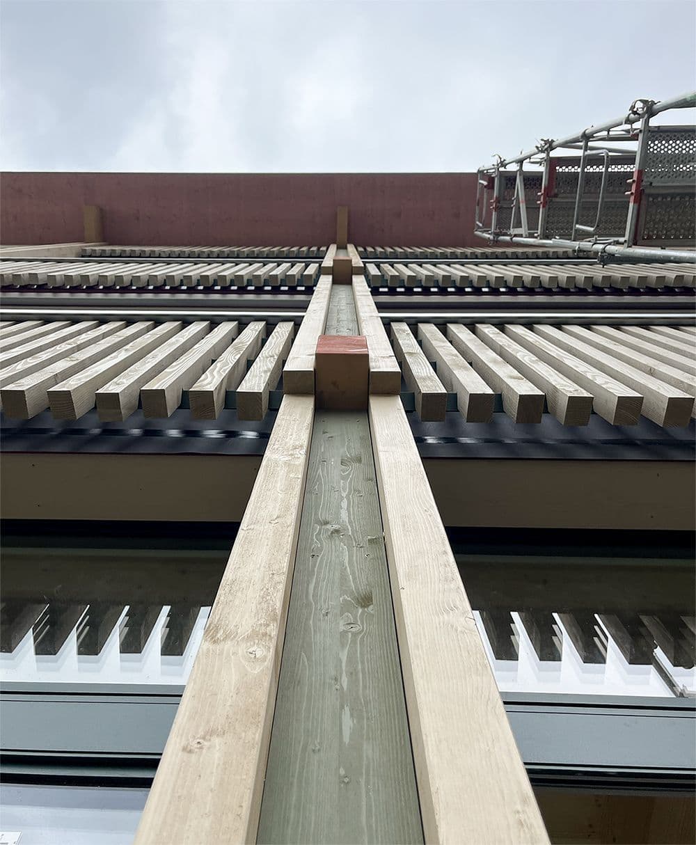 Unser “Erstling” in Malters wird ausgerüstet, die letzten Arbeiten am Gebäude werden erstellt.